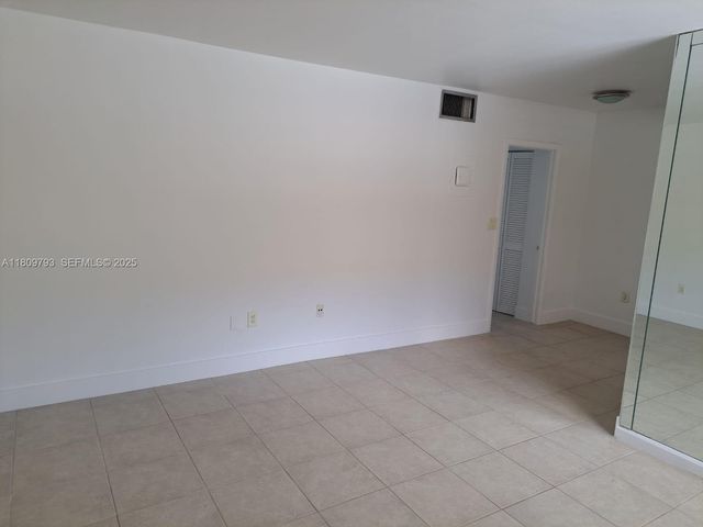 1975 NE 135th Street 2D, North Miami, FL 33181