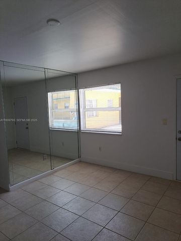 1975 NE 135th Street 2D, North Miami, FL 33181