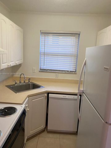 1975 NE 135th Street 2D, North Miami, FL 33181