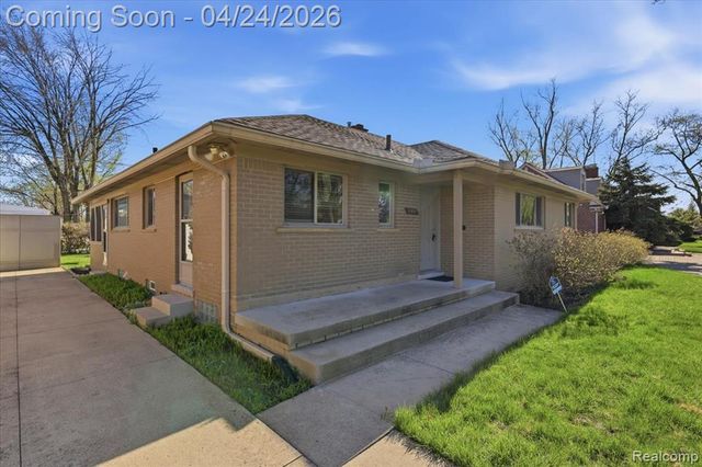 13111 Northfield Boulevard, Oak Park, MI 48237