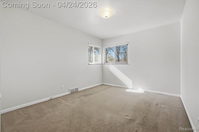 13111 Northfield Boulevard, Oak Park, MI 48237