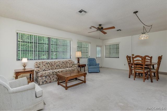 80 Sycamore Circle, Homosassa, FL 34446
