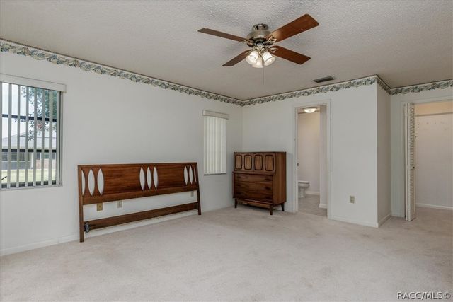 80 Sycamore Circle, Homosassa, FL 34446