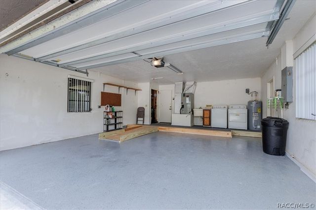 80 Sycamore Circle, Homosassa, FL 34446