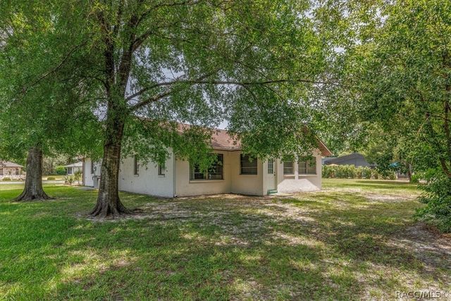 80 Sycamore Circle, Homosassa, FL 34446