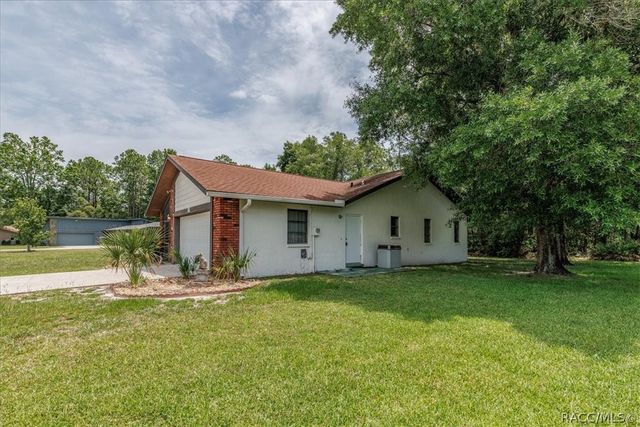 80 Sycamore Circle, Homosassa, FL 34446