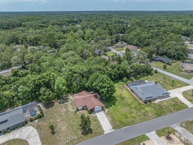 80 Sycamore Circle, Homosassa, FL 34446