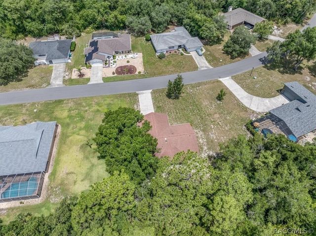 80 Sycamore Circle, Homosassa, FL 34446