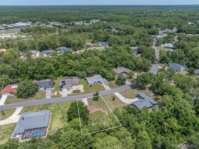 80 Sycamore Circle, Homosassa, FL 34446