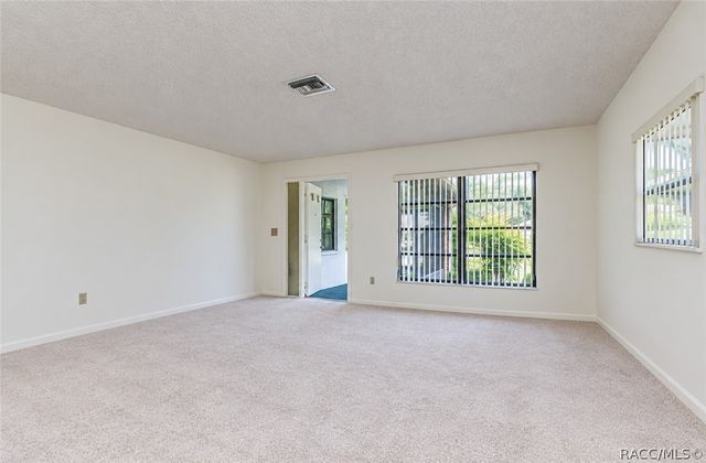 80 Sycamore Circle, Homosassa, FL 34446