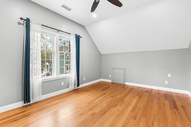 16A Glenwood Ave A, Winchester, MA 01890