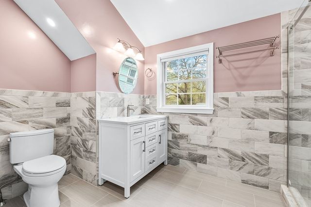 16A Glenwood Ave A, Winchester, MA 01890
