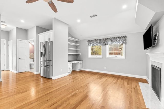 16A Glenwood Ave A, Winchester, MA 01890