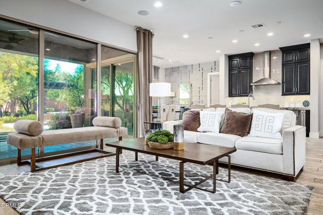 8300 Mariposa Court, West Hills (los Angeles), CA 91304