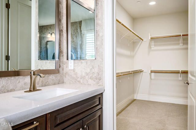 8300 Mariposa Court, West Hills (los Angeles), CA 91304