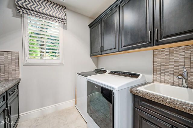 8300 Mariposa Court, West Hills (los Angeles), CA 91304