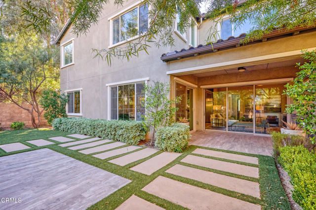 8300 Mariposa Court, West Hills (los Angeles), CA 91304