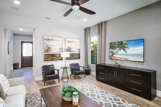 8300 Mariposa Court, West Hills (los Angeles), CA 91304