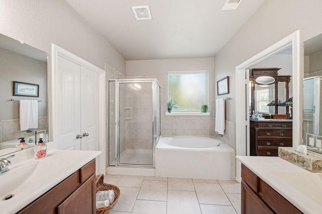 12022 Eagle Ridge Drive, Mont Belvieu, TX 77535