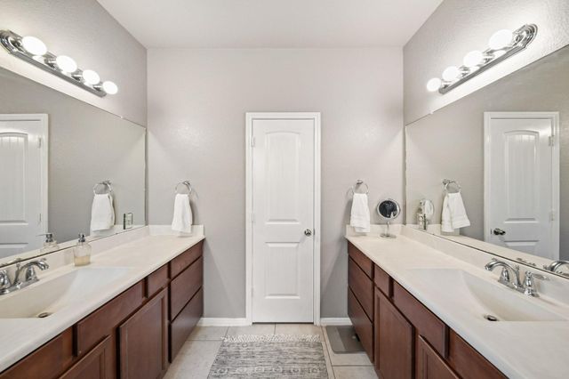 12022 Eagle Ridge Drive, Mont Belvieu, TX 77535