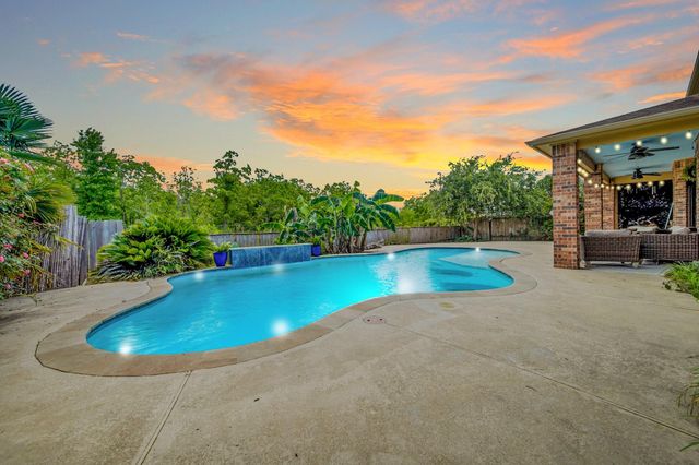 12022 Eagle Ridge Drive, Mont Belvieu, TX 77535