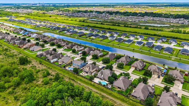 12022 Eagle Ridge Drive, Mont Belvieu, TX 77535