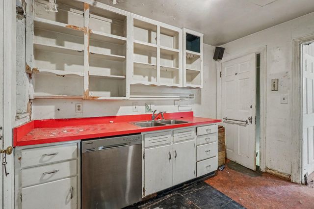 83 Greenbriar Avenue, Fort Mitchell, KY 41017