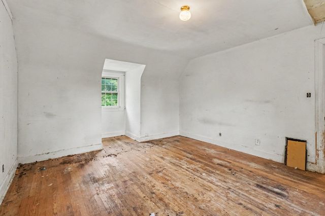 83 Greenbriar Avenue, Fort Mitchell, KY 41017