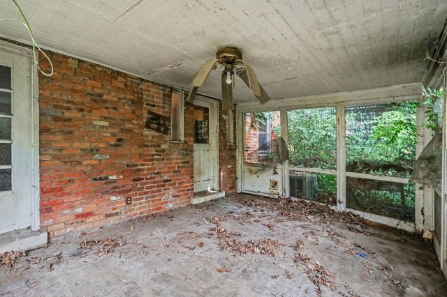 83 Greenbriar Avenue, Fort Mitchell, KY 41017