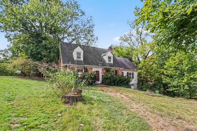 83 Greenbriar Avenue, Fort Mitchell, KY 41017