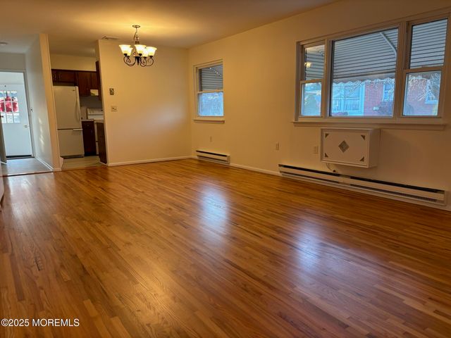 89 Fairway Lane C, Whiting, NJ 08759