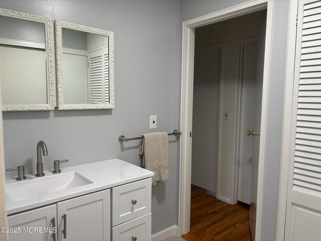 89 Fairway Lane C, Whiting, NJ 08759