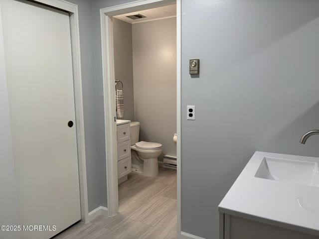 89 Fairway Lane C, Whiting, NJ 08759