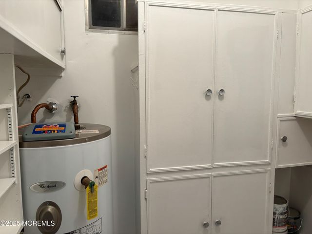 89 Fairway Lane C, Whiting, NJ 08759