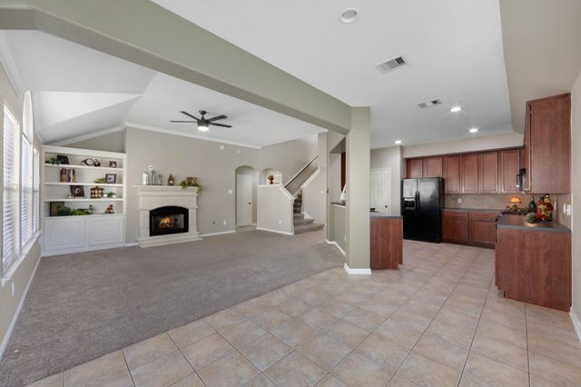 9810 Spring Alp Court S, Tomball, TX 77375