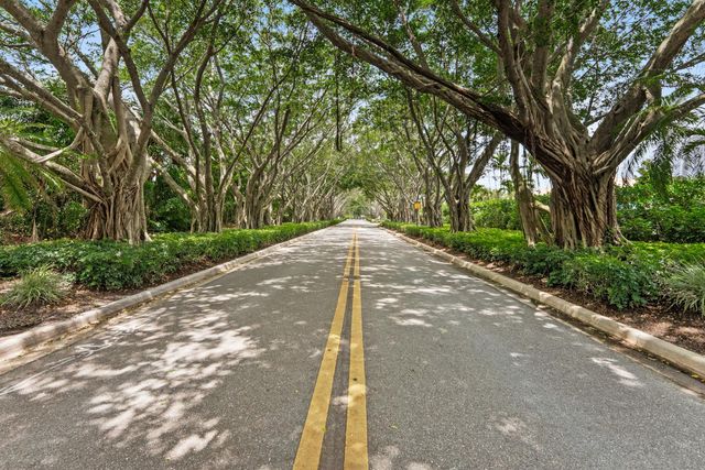 7737 Preserve Drive, West Palm Beach, FL 33412