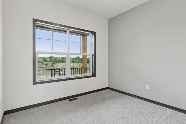 2840 219th Avenue NE, East Bethel, MN 55011