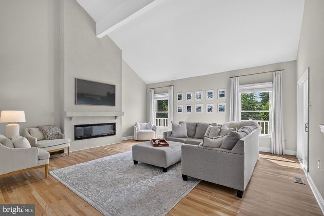 2299 WARNER RD, Lansdale, PA 19446