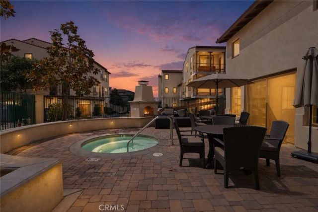 1895 Orizaba Avenue 104, Signal Hill, CA 90755