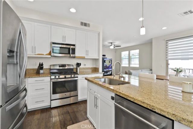 1895 Orizaba Avenue 104, Signal Hill, CA 90755