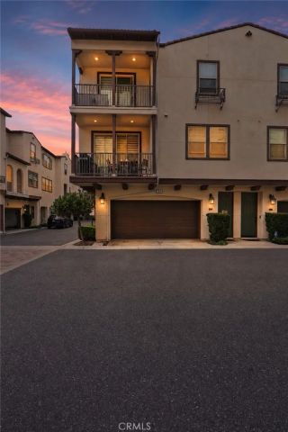 1895 Orizaba Avenue 104, Signal Hill, CA 90755