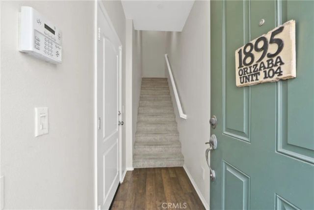 1895 Orizaba Avenue 104, Signal Hill, CA 90755