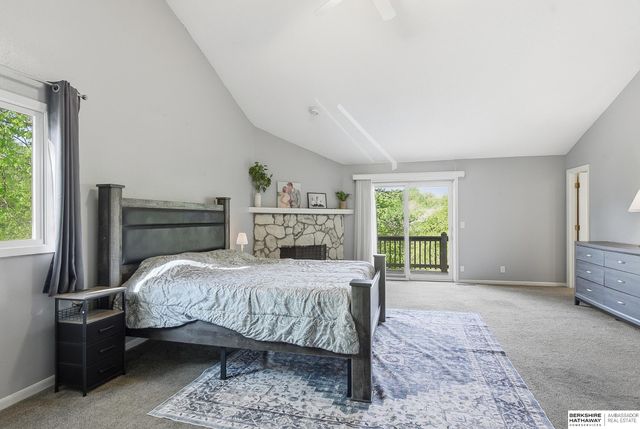 909 Ridgewood Court, Bellevue, NE 68005