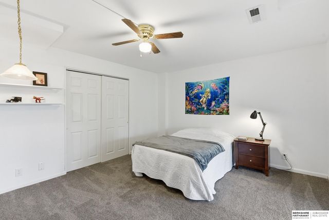 909 Ridgewood Court, Bellevue, NE 68005