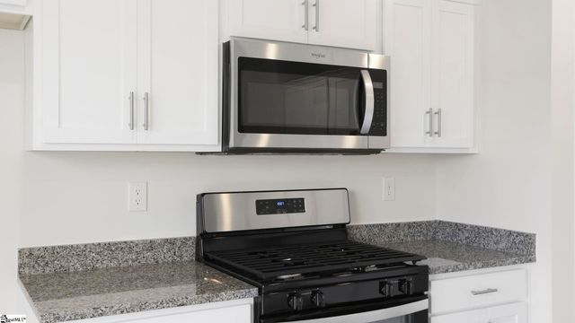 104 Elgin Drive, Laurens, SC 29360