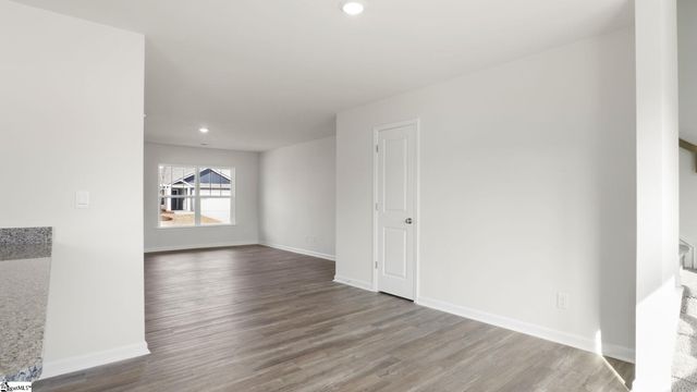 104 Elgin Drive, Laurens, SC 29360