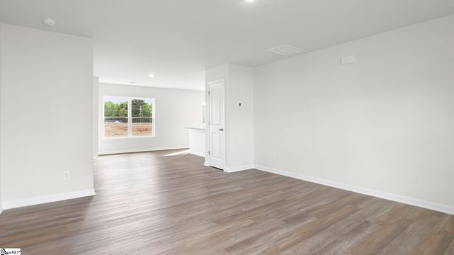 104 Elgin Drive, Laurens, SC 29360