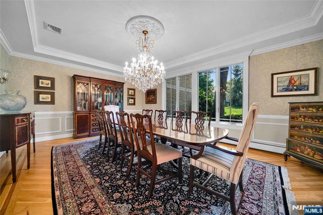 837 Apple Ridge Road, Franklin Lakes, NJ 07417