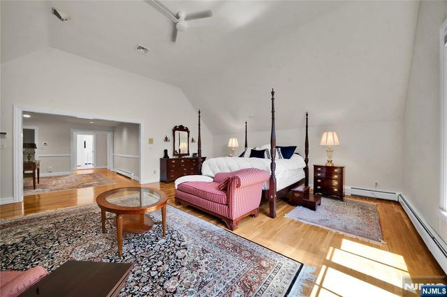 837 Apple Ridge Road, Franklin Lakes, NJ 07417