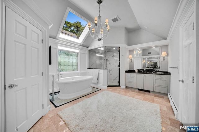 837 Apple Ridge Road, Franklin Lakes, NJ 07417